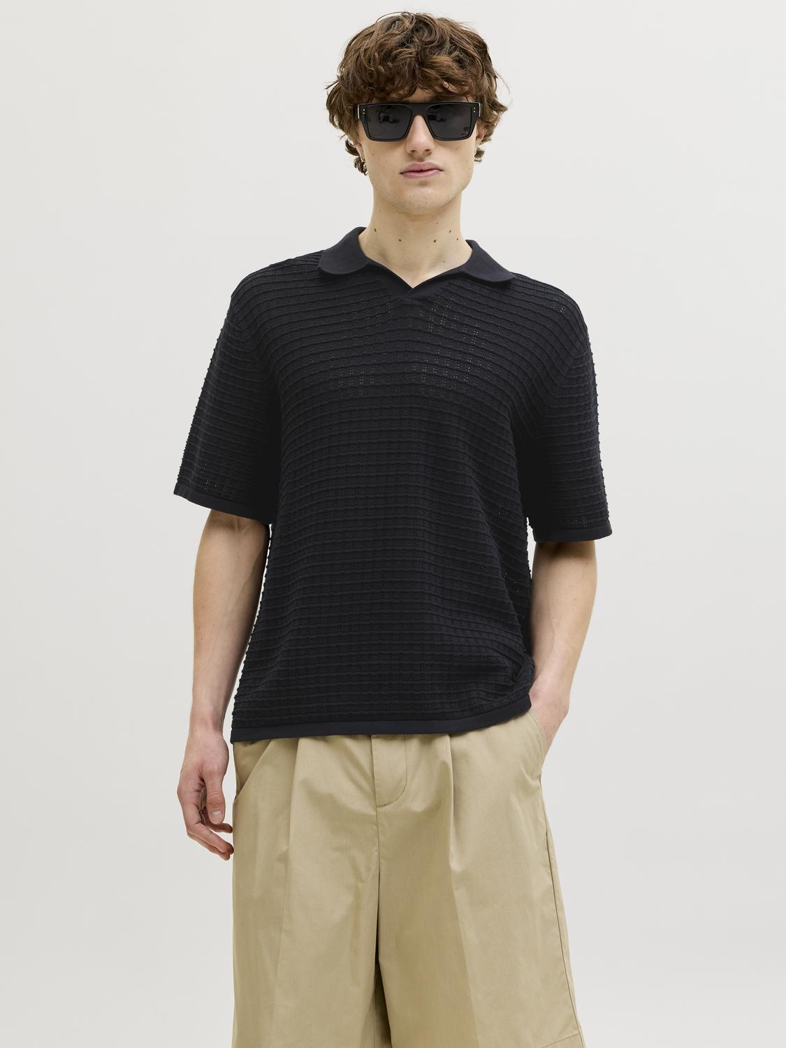 model_shot-front